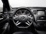 Mercedes-Benz ML63 AMG 2011 года